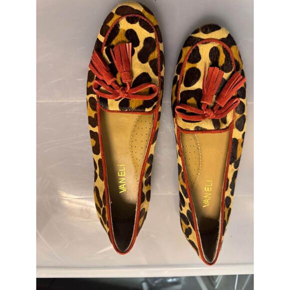 Vaneli Leopard Print with Bow Shoes Flats Animal Print Size 7M - Picture 2 of 10